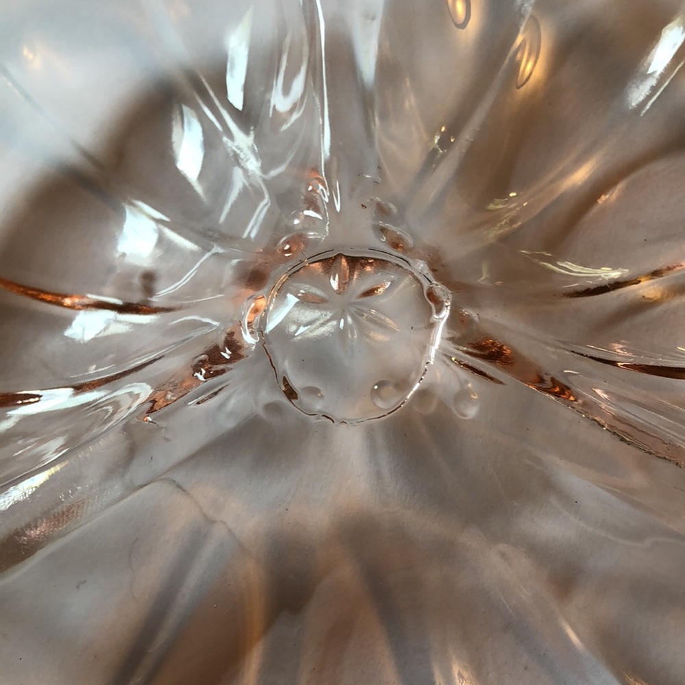 Pink Glass Dish - Picture 4 of 4